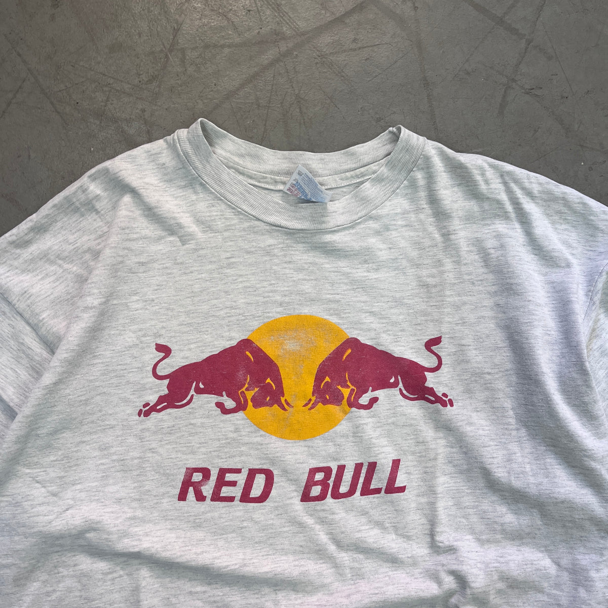 RED BULL DRINK AND FLY PROMO 90s [XL]