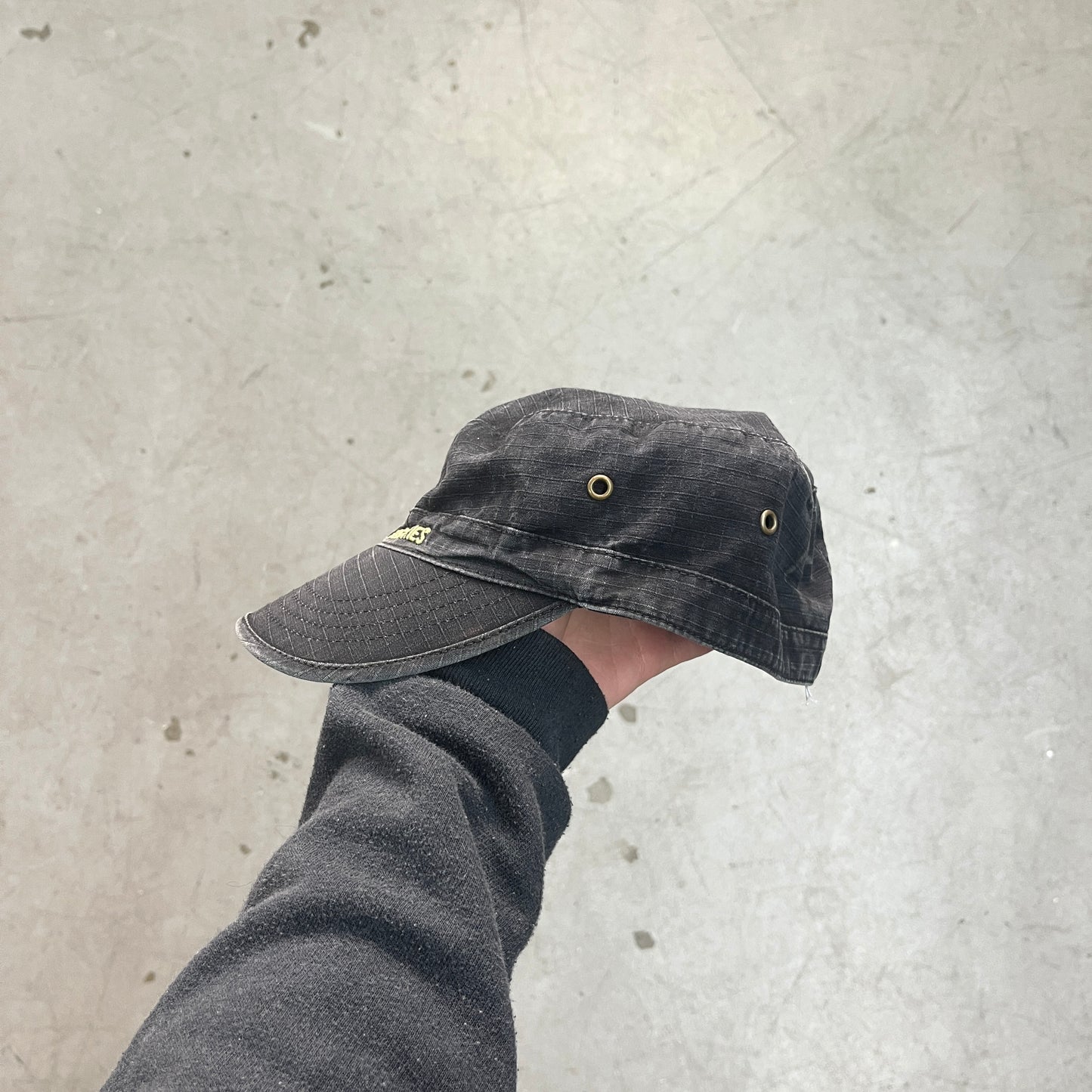 ALPHA INDUSTRIES PILL BOX CAP 00s