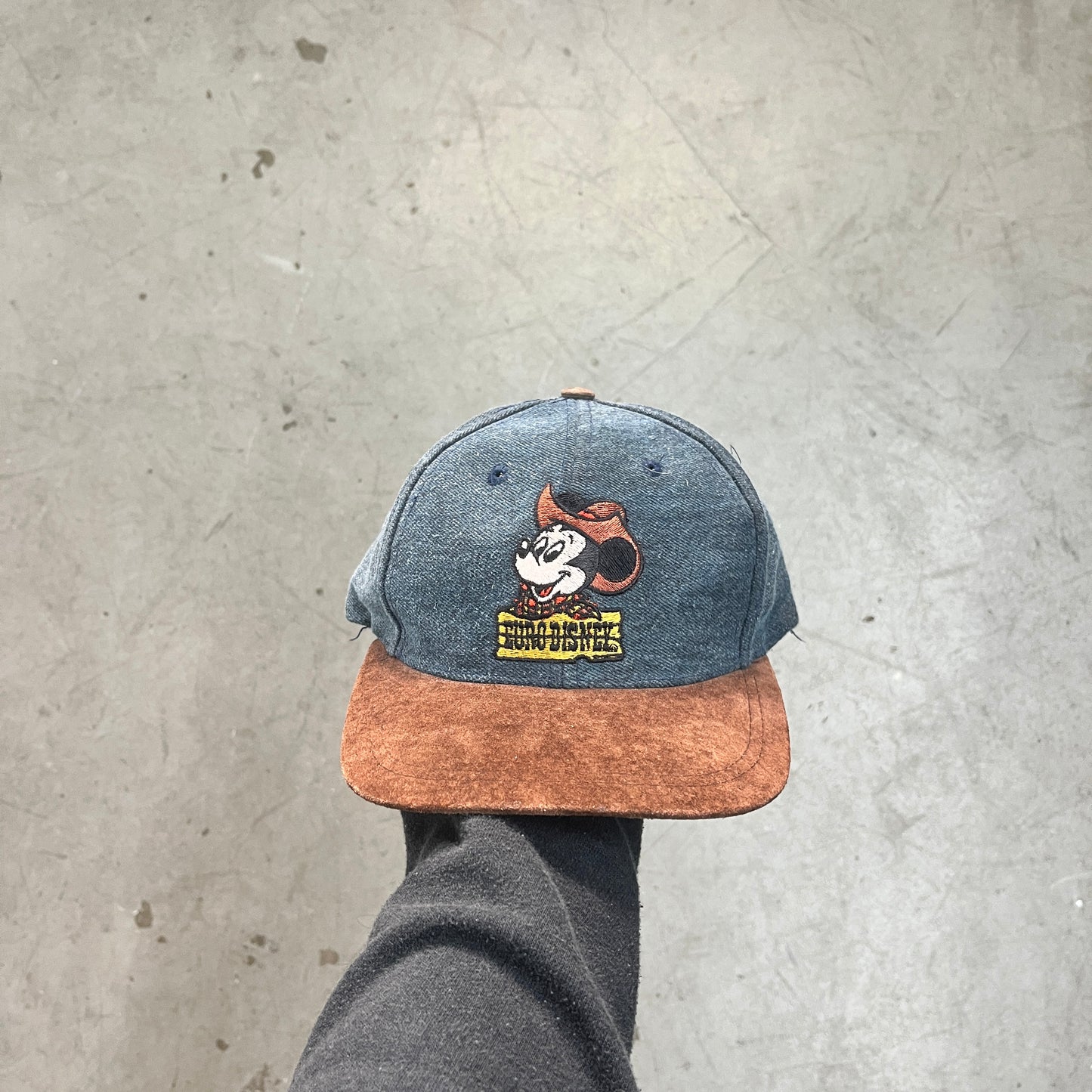 MICKEY MOUSE EURO DISNEY 90s