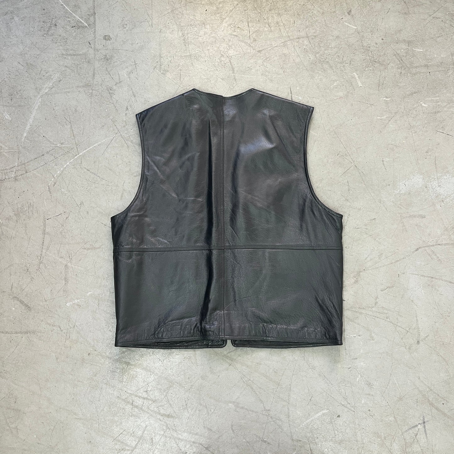 LEATHER UTILITY VEST BLK [56]