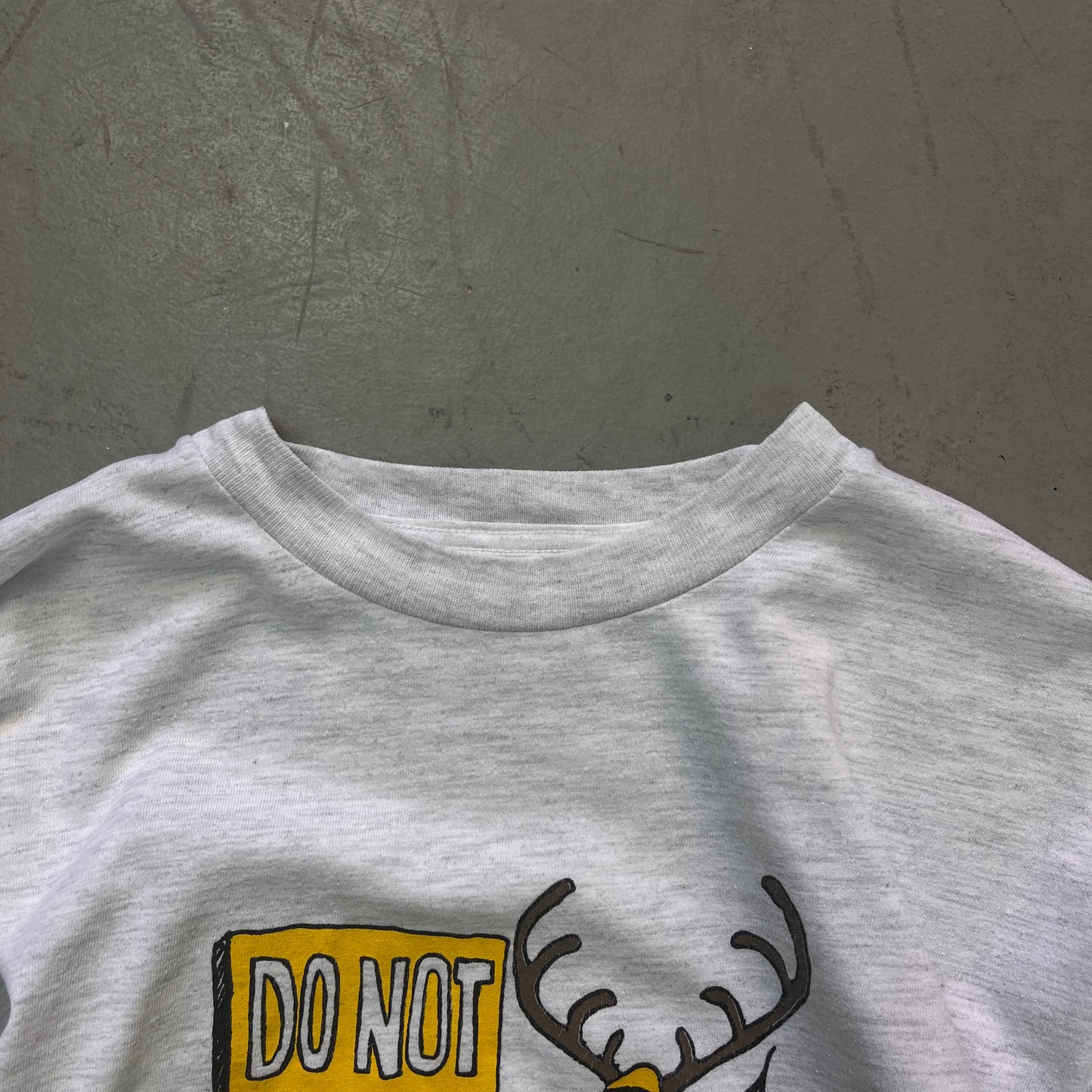 DO NOT FEED THE BEARS 90s [L]
