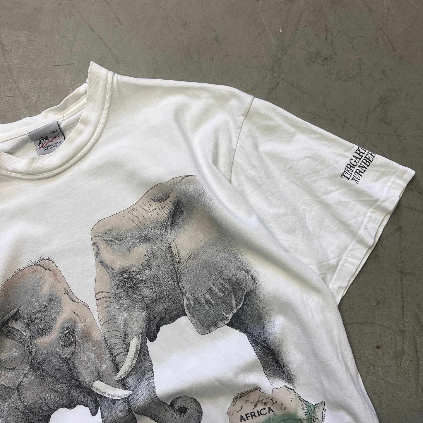ELEPHANTS BY HARLEQUINN .G. 92 [L]