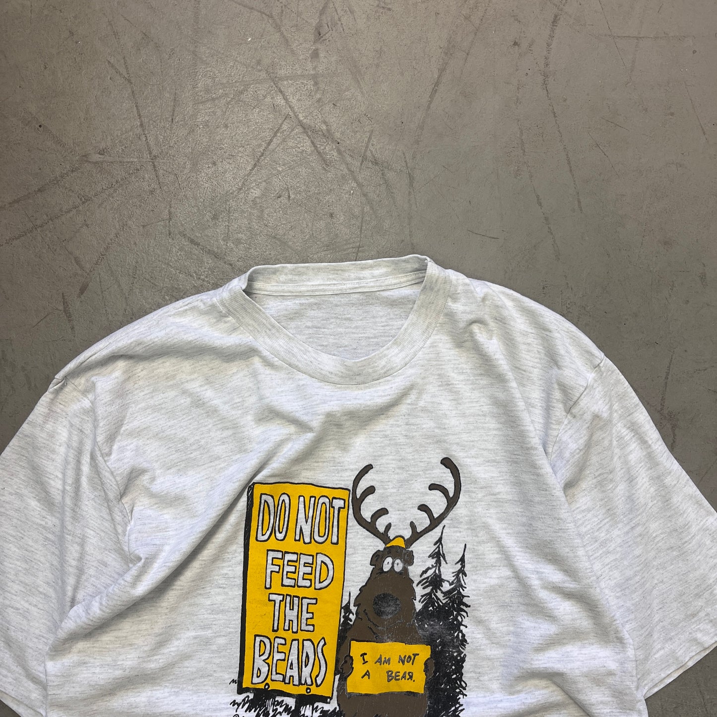 DO NOT FEED THE BEARS 90s [L/XL]