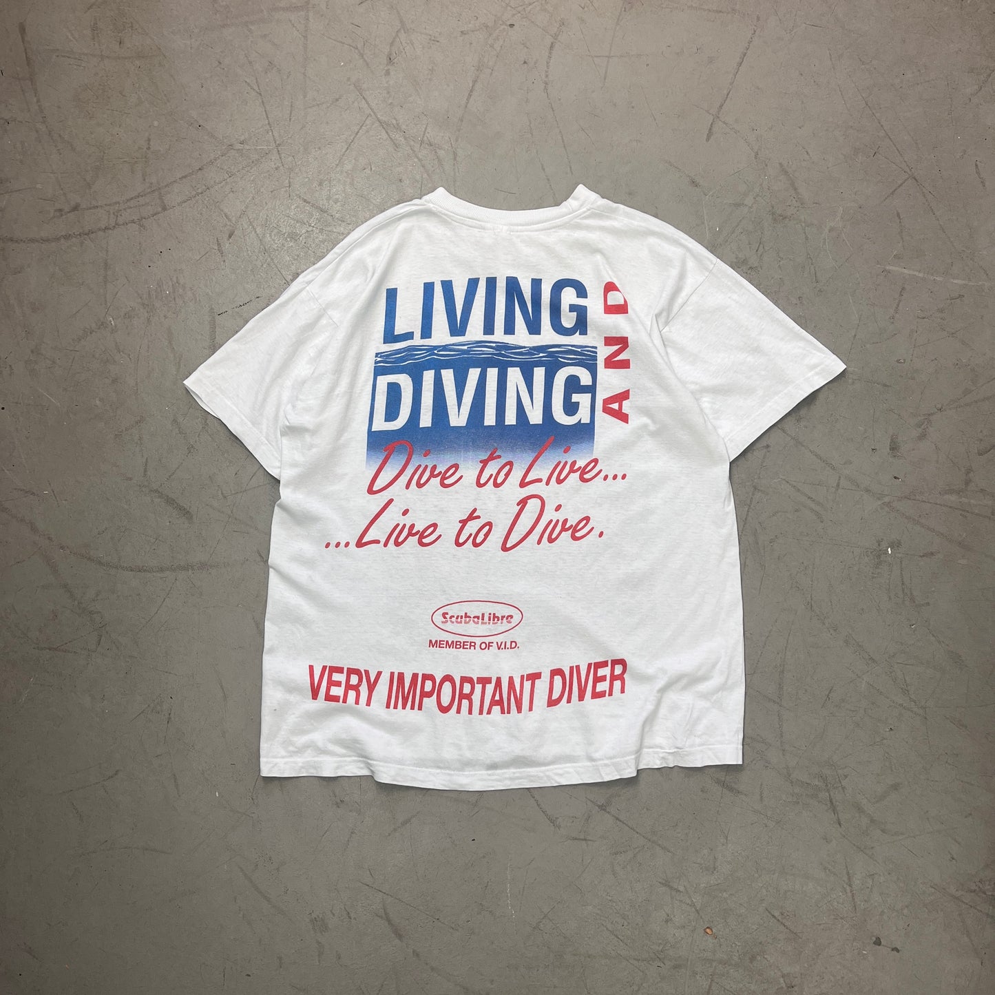 LIVING & DIVING 90s (1) [L]