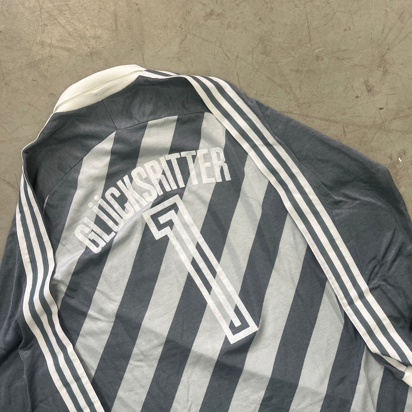 ADIDAS GOALKEEPER DIAGONAL STRIPE SILVER LATE 80s [L]
