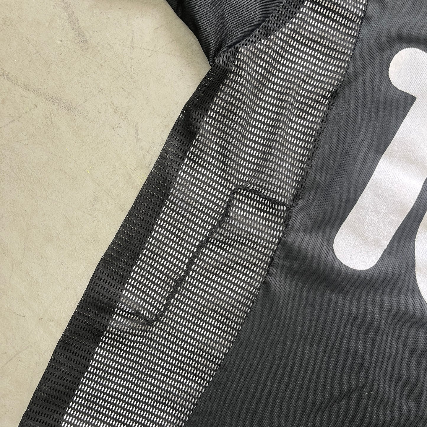 ADIDAS BLK MESH TEMPLATE JERSEY LATE 90s [X