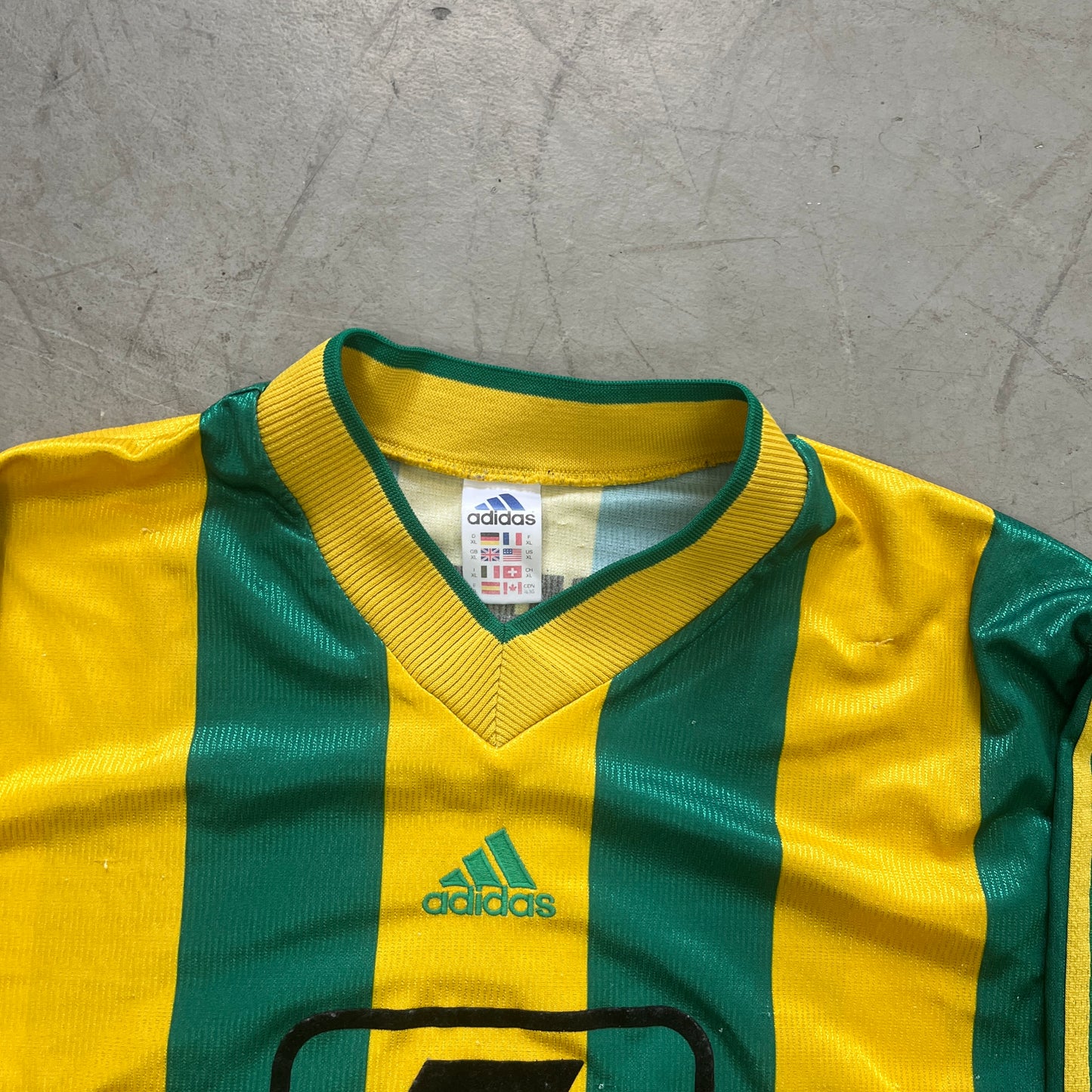 ADIDAS GRN/YELLOW LONGSLEEVE 90s [XL]