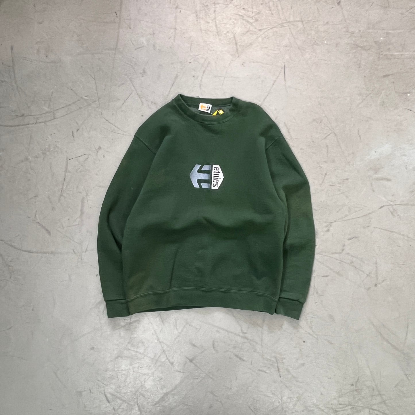 ETNIES CREWNECK Y2K [L]