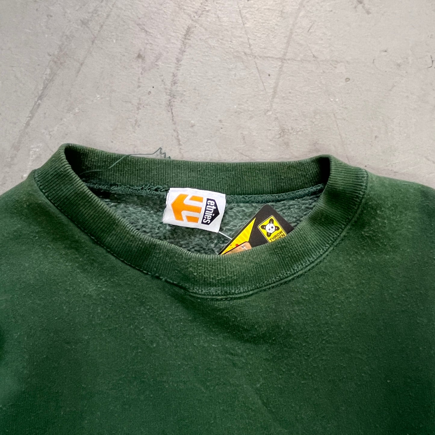 ETNIES CREWNECK Y2K [L]