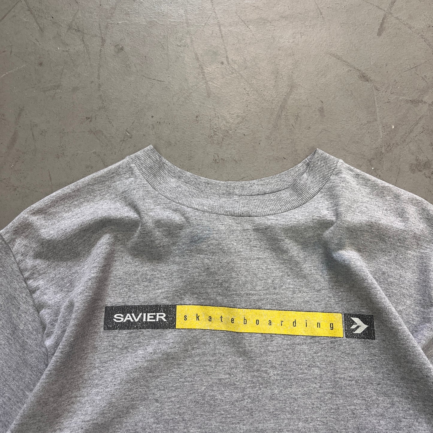 SAVIOR SKATEBOARDSÍNG Y2K [M/L]