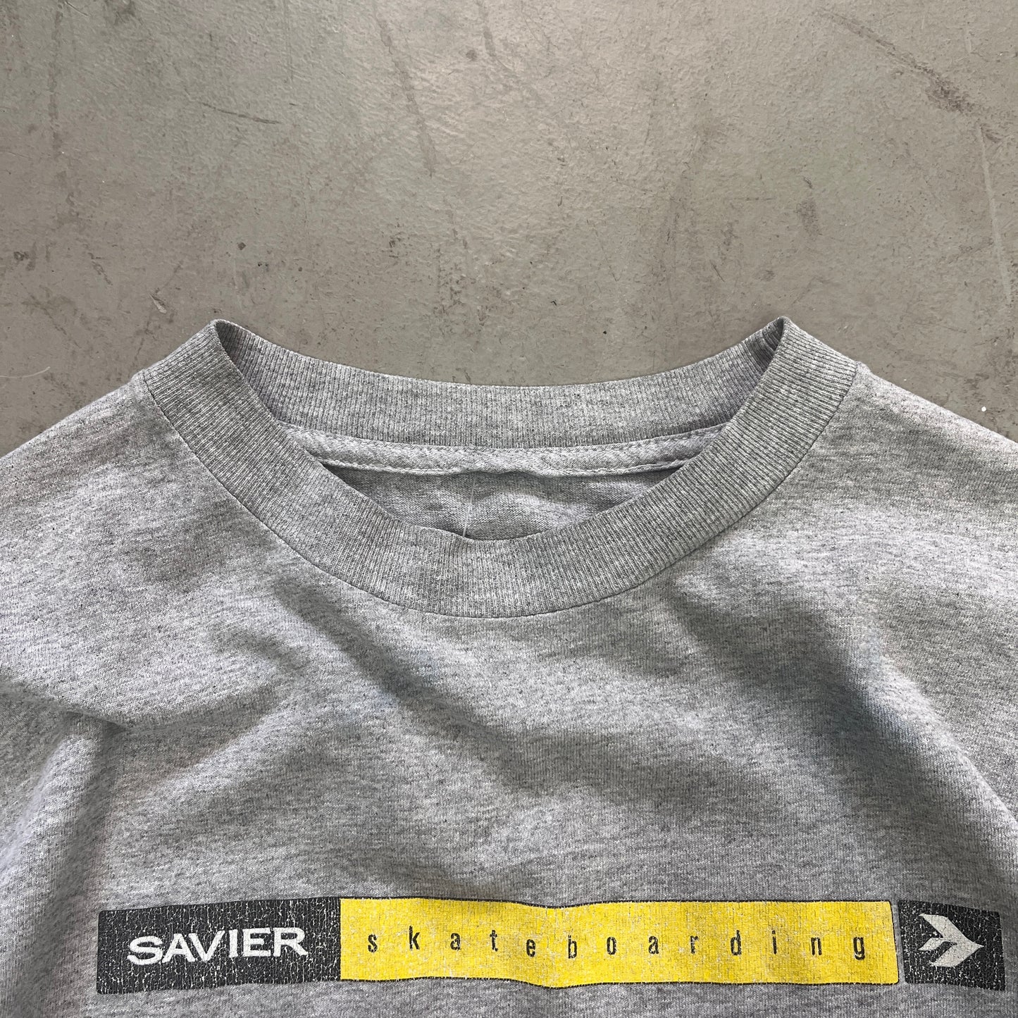 SAVIOR SKATEBOARDSÍNG Y2K [M/L]