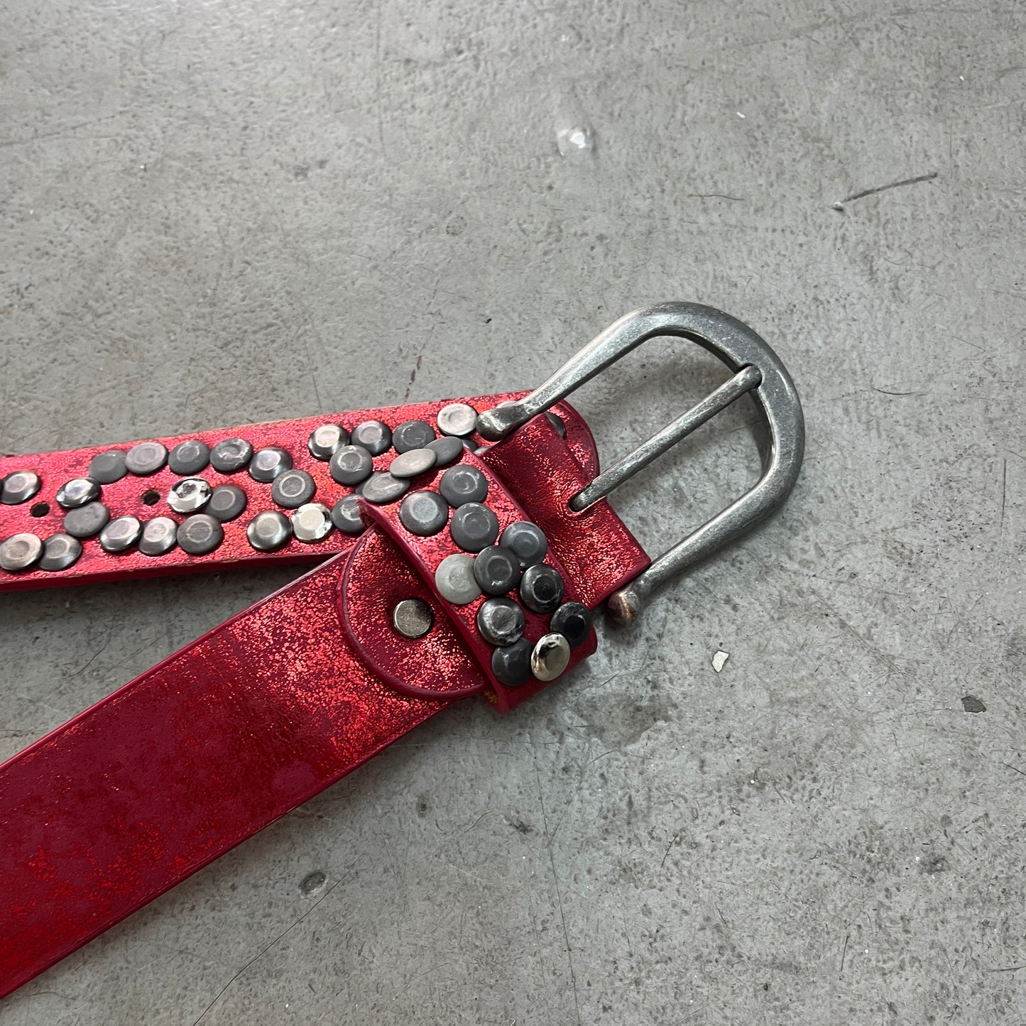 RED LEATHER STUDDED BELT