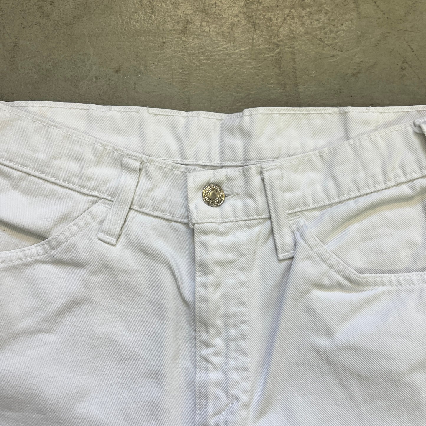 LEVIS WHITE DENIM EARLY 80s FLARES [W28 L33]