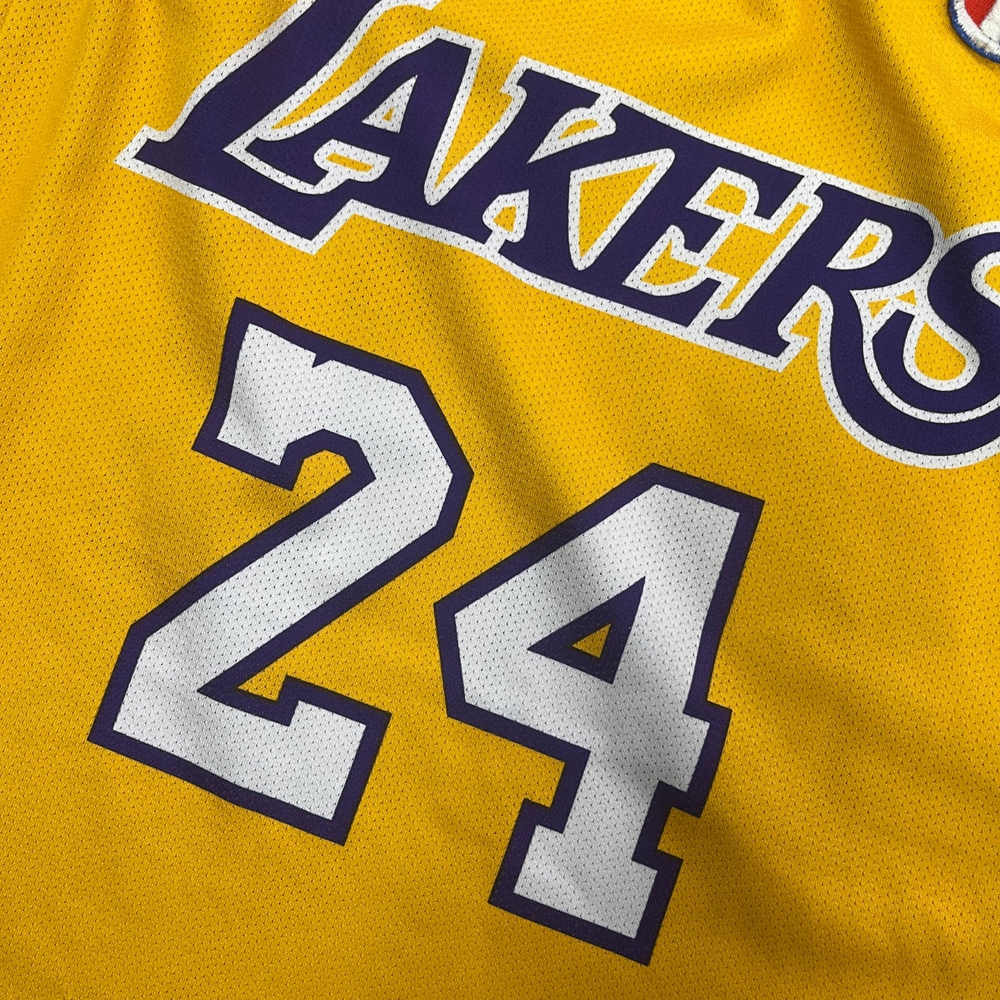 CHAMPION LAKERS KOBE BRYANT JERSEY 00s [M]