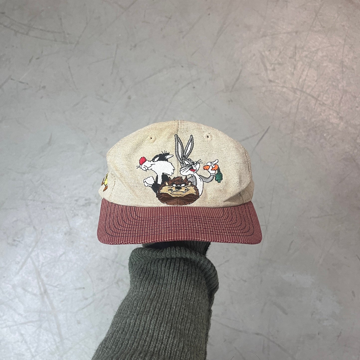 VINTAGE LOONEY TUNES 1990 CAP 